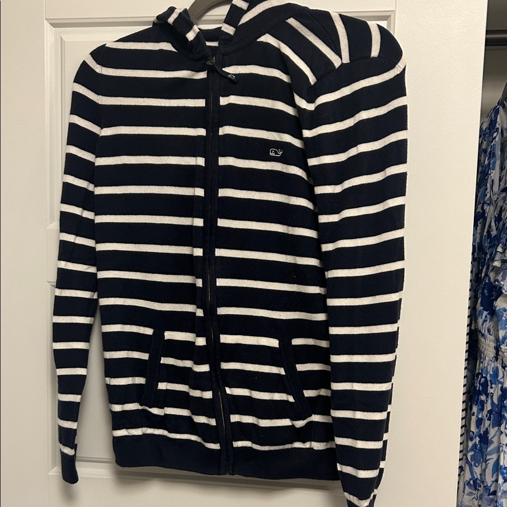 Vineyard Vines Navy and Cream Knit Sweater